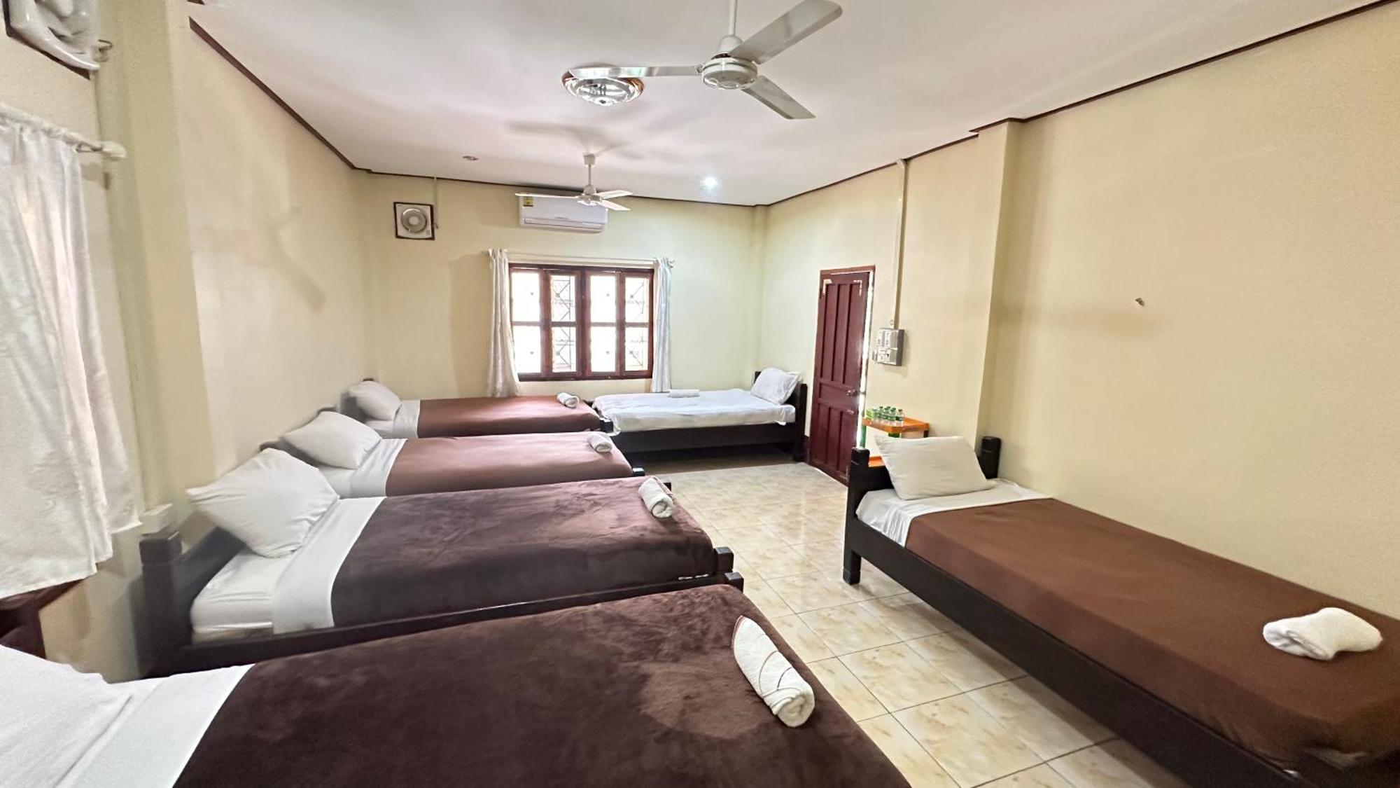 Pakbeng Guesthouse Экстерьер фото